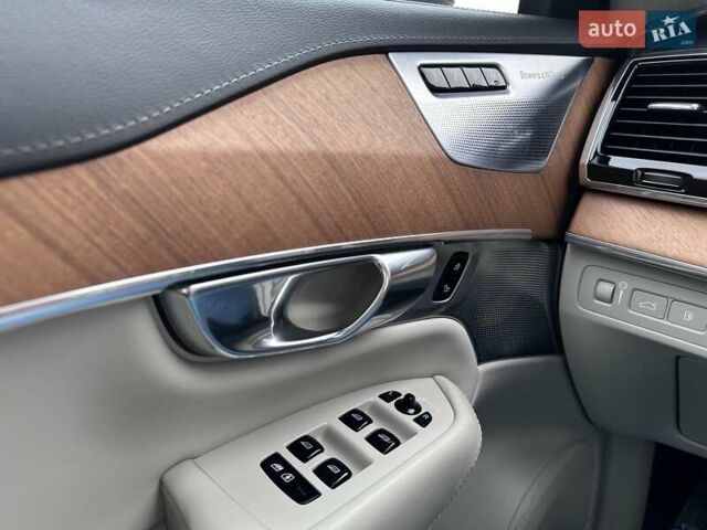 Вольво ХС90 2019 в Львове на Automoto.ua Серый Вольво ХС90, объемом двигателя 2 л и пробегом 146 тыс. км за 48486 $, фото 24 на Automoto.ua