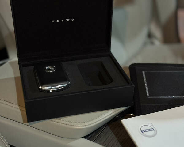 Серый Вольво ХС90, объемом двигателя 2 л и пробегом 93 тыс. км за 49999 $, фото 13 на Automoto.ua