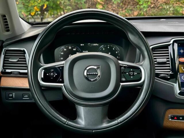 Сірий Вольво ХС90, об'ємом двигуна 2 л та пробігом 41 тис. км за 7500 $, фото 11 на Automoto.ua