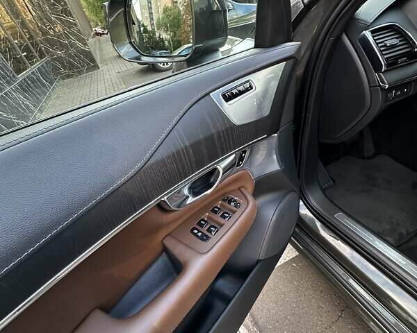 Сірий Вольво ХС90, об'ємом двигуна 1.97 л та пробігом 127 тис. км за 57000 $, фото 16 на Automoto.ua