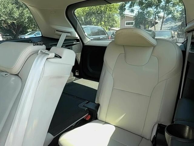 Серый Вольво ХС90, объемом двигателя 2 л и пробегом 47 тыс. км за 12200 $, фото 11 на Automoto.ua