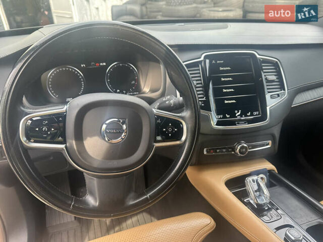 Сірий Вольво ХС90, об'ємом двигуна 0 л та пробігом 150 тис. км за 46000 $, фото 3 на Automoto.ua