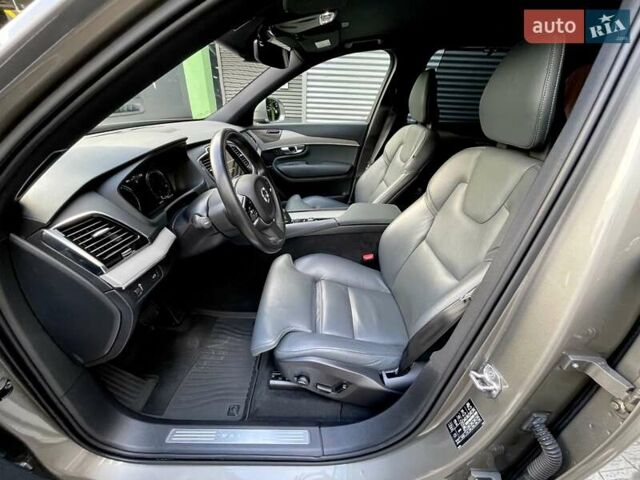 Вольво ХС90 2020 в Киеве на Automoto.ua Серый Вольво ХС90, объемом двигателя 2 л и пробегом 147 тыс. км за 38500 $, фото 24 на Automoto.ua