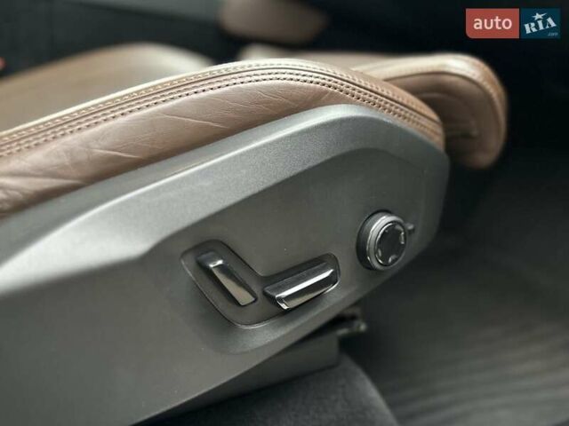 Серый Вольво ХС90, объемом двигателя 1.97 л и пробегом 128 тыс. км за 45000 $, фото 44 на Automoto.ua