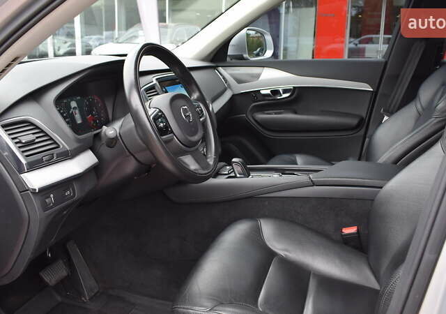 Вольво ХС90 2020 в Житомире на Automoto.ua Серый Вольво ХС90, объемом двигателя 1.97 л и пробегом 150 тыс. км за 34800 $, фото 11 на Automoto.ua