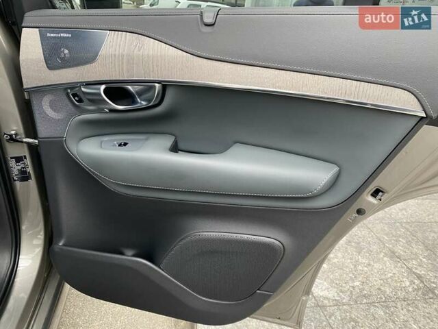 Серый Вольво ХС90, объемом двигателя 1.97 л и пробегом 42 тыс. км за 54000 $, фото 13 на Automoto.ua
