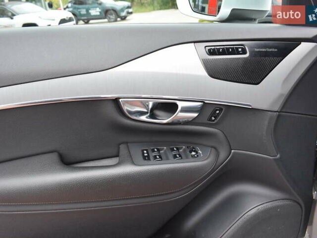 Вольво ХС90 2020 в Житомире на Automoto.ua Серый Вольво ХС90, объемом двигателя 1.97 л и пробегом 150 тыс. км за 34800 $, фото 20 на Automoto.ua