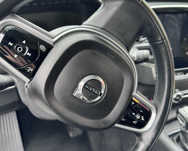 Серый Вольво ХС90, объемом двигателя 1.97 л и пробегом 90 тыс. км за 37000 $, фото 12 на Automoto.ua
