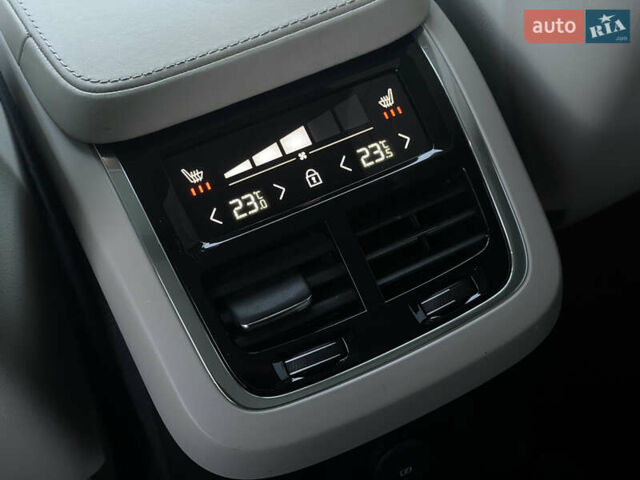 Серый Вольво ХС90, объемом двигателя 1.97 л и пробегом 159 тыс. км за 38999 $, фото 19 на Automoto.ua