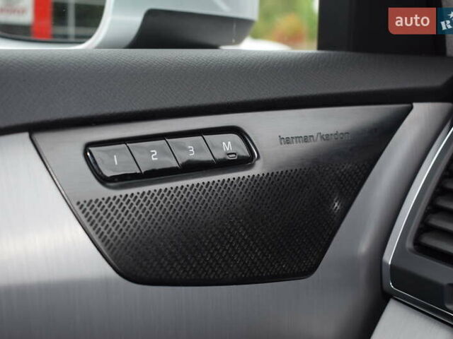 Вольво ХС90 2020 в Житомире на Automoto.ua Серый Вольво ХС90, объемом двигателя 1.97 л и пробегом 150 тыс. км за 34800 $, фото 21 на Automoto.ua