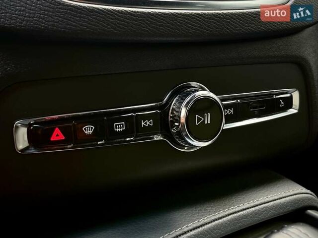 Вольво ХС90 2020 в Киеве на Automoto.ua Серый Вольво ХС90, объемом двигателя 2 л и пробегом 147 тыс. км за 38500 $, фото 41 на Automoto.ua