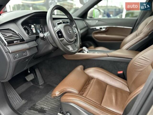 Серый Вольво ХС90, объемом двигателя 1.97 л и пробегом 128 тыс. км за 45000 $, фото 12 на Automoto.ua