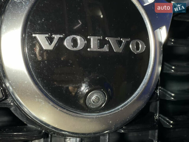 Вольво ХС90 2020 у Сумах на Automoto.ua Сірий Вольво ХС90, об'ємом двигуна 1.97 л та пробігом 64 тис. км за 53000 $, фото 9 на Automoto.ua