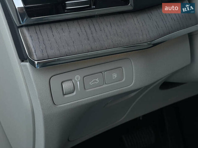 Серый Вольво ХС90, объемом двигателя 1.97 л и пробегом 159 тыс. км за 38999 $, фото 28 на Automoto.ua