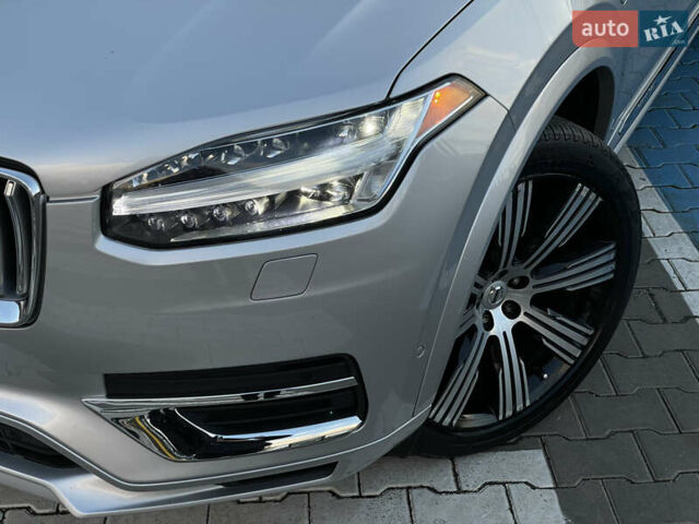 Серый Вольво ХС90, объемом двигателя 1.97 л и пробегом 159 тыс. км за 38999 $, фото 2 на Automoto.ua