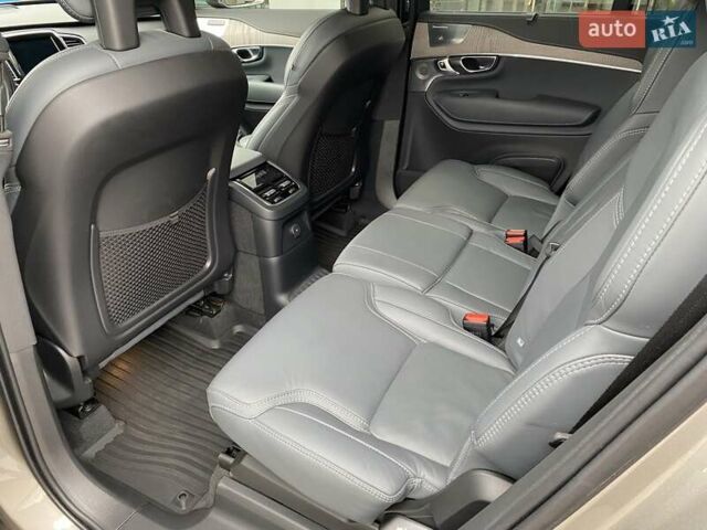 Серый Вольво ХС90, объемом двигателя 1.97 л и пробегом 42 тыс. км за 54000 $, фото 17 на Automoto.ua