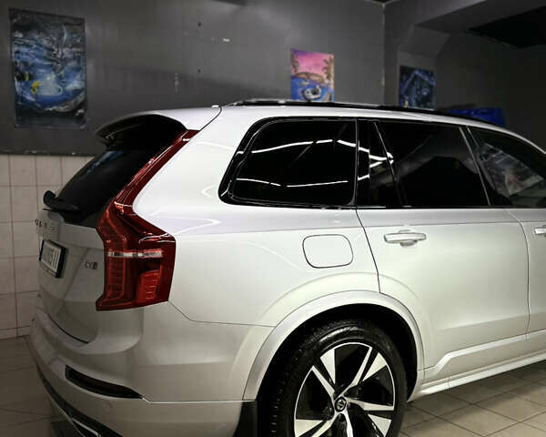 Вольво ХС90 2020 у Сумах на Automoto.ua Сірий Вольво ХС90, об'ємом двигуна 1.97 л та пробігом 64 тис. км за 53000 $, фото 1 на Automoto.ua