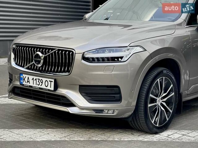 Вольво ХС90 2020 в Киеве на Automoto.ua Серый Вольво ХС90, объемом двигателя 2 л и пробегом 147 тыс. км за 38500 $, фото 5 на Automoto.ua