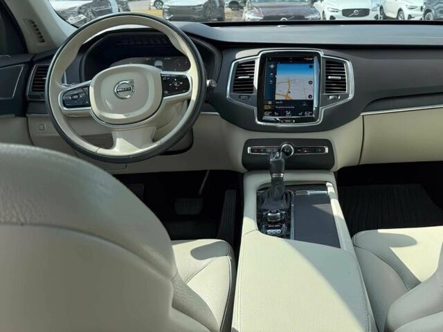 Вольво ХС90 2020 в Днепре (Днепропетровске) на Automoto.ua Серый Вольво ХС90, объемом двигателя 2 л и пробегом 45 тыс. км за 15000 $, фото 8 на Automoto.ua