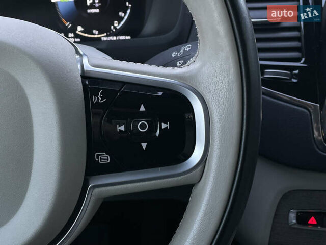 Серый Вольво ХС90, объемом двигателя 1.97 л и пробегом 159 тыс. км за 38999 $, фото 29 на Automoto.ua