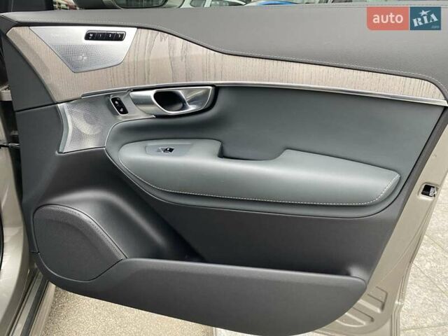 Серый Вольво ХС90, объемом двигателя 1.97 л и пробегом 42 тыс. км за 54000 $, фото 15 на Automoto.ua