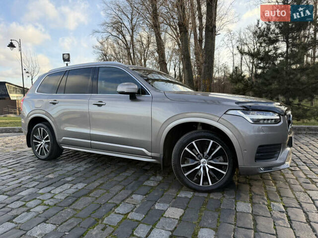 Серый Вольво ХС90, объемом двигателя 1.97 л и пробегом 147 тыс. км за 39800 $, фото 3 на Automoto.ua