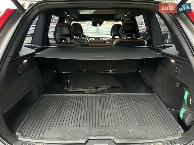 Серый Вольво ХС90, объемом двигателя 1.97 л и пробегом 128 тыс. км за 45000 $, фото 19 на Automoto.ua