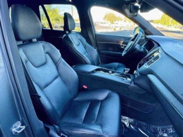 Сірий Вольво ХС90, об'ємом двигуна 2 л та пробігом 56 тис. км за 22600 $, фото 10 на Automoto.ua