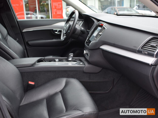 Сірий Вольво ХС90, об'ємом двигуна 2 л та пробігом 150 тис. км за 32900 $, фото 5 на Automoto.ua