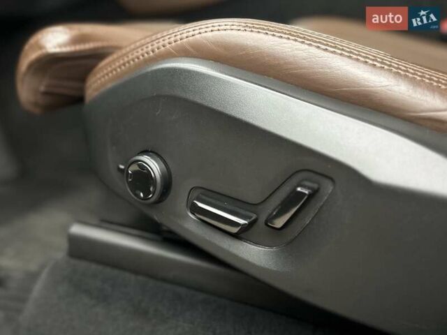 Серый Вольво ХС90, объемом двигателя 1.97 л и пробегом 128 тыс. км за 45000 $, фото 33 на Automoto.ua