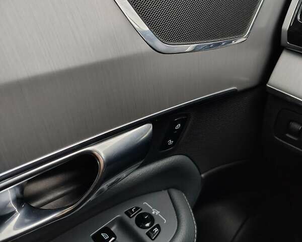 Сірий Вольво ХС90, об'ємом двигуна 1.97 л та пробігом 154 тис. км за 41000 $, фото 12 на Automoto.ua