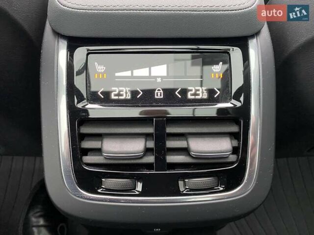 Серый Вольво ХС90, объемом двигателя 1.97 л и пробегом 42 тыс. км за 54000 $, фото 25 на Automoto.ua