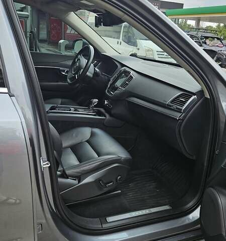 Сірий Вольво ХС90, об'ємом двигуна 1.97 л та пробігом 105 тис. км за 37000 $, фото 13 на Automoto.ua