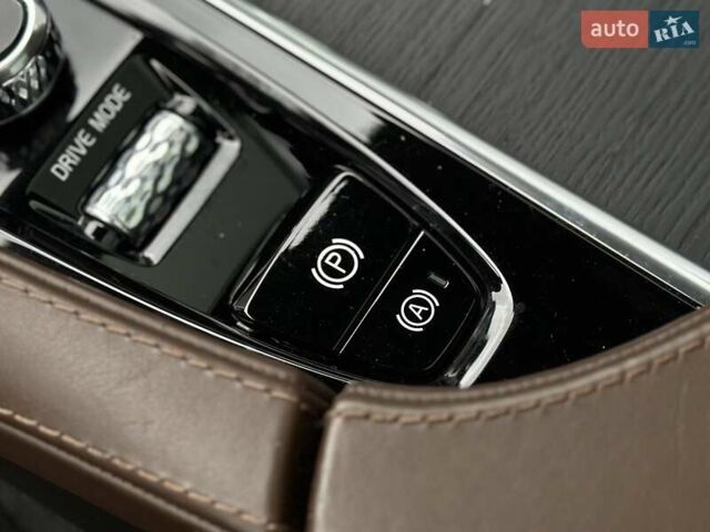 Серый Вольво ХС90, объемом двигателя 1.97 л и пробегом 128 тыс. км за 45000 $, фото 28 на Automoto.ua