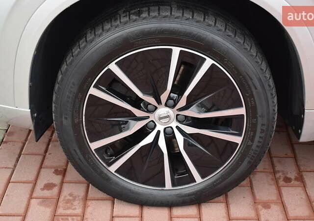 Серый Вольво ХС90, объемом двигателя 1.97 л и пробегом 150 тыс. км за 33300 $, фото 14 на Automoto.ua