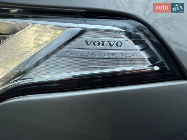 Серый Вольво ХС90, объемом двигателя 1.97 л и пробегом 147 тыс. км за 39800 $, фото 17 на Automoto.ua