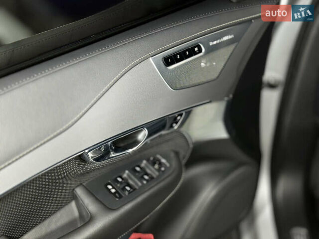 Вольво ХС90 2020 у Сумах на Automoto.ua Сірий Вольво ХС90, об'ємом двигуна 1.97 л та пробігом 64 тис. км за 53000 $, фото 31 на Automoto.ua