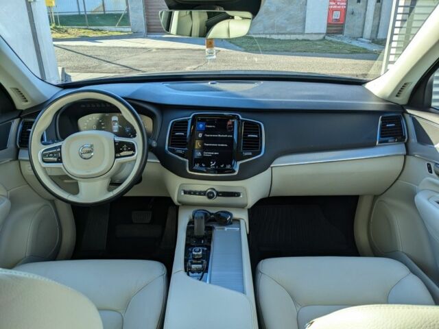 Серый Вольво ХС90, объемом двигателя 2 л и пробегом 60 тыс. км за 44400 $, фото 7 на Automoto.ua