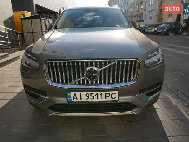 Серый Вольво ХС90, объемом двигателя 1.97 л и пробегом 95 тыс. км за 49900 $, фото 4 на Automoto.ua