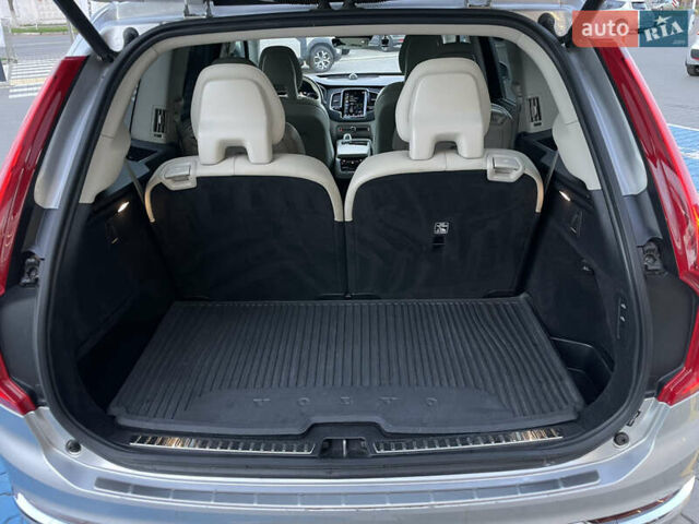 Серый Вольво ХС90, объемом двигателя 1.97 л и пробегом 159 тыс. км за 38999 $, фото 10 на Automoto.ua