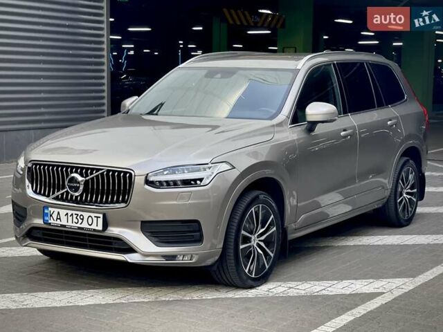 Вольво ХС90 2020 в Киеве на Automoto.ua Серый Вольво ХС90, объемом двигателя 2 л и пробегом 147 тыс. км за 38500 $, фото 4 на Automoto.ua