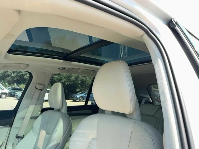 Серый Вольво ХС90, объемом двигателя 2 л и пробегом 47 тыс. км за 12200 $, фото 7 на Automoto.ua