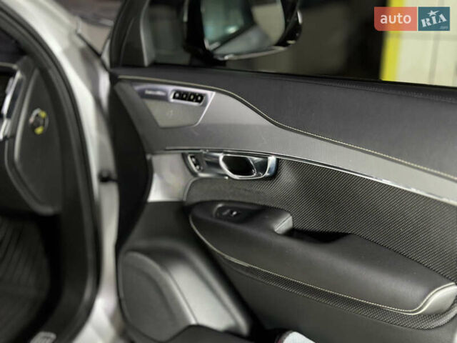 Вольво ХС90 2020 у Сумах на Automoto.ua Сірий Вольво ХС90, об'ємом двигуна 1.97 л та пробігом 64 тис. км за 53000 $, фото 40 на Automoto.ua