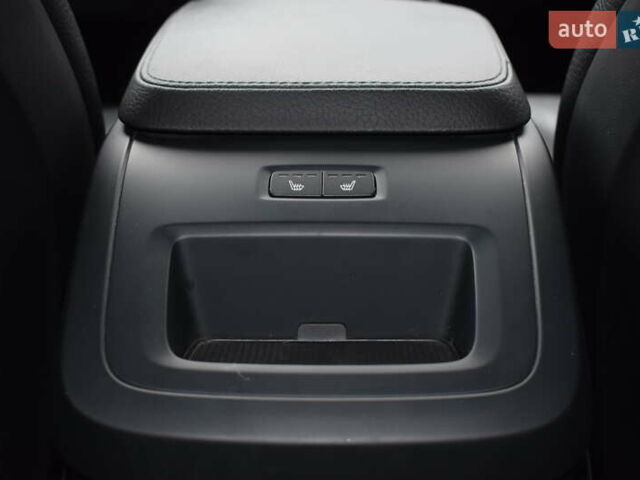 Вольво ХС90 2020 в Житомире на Automoto.ua Серый Вольво ХС90, объемом двигателя 1.97 л и пробегом 150 тыс. км за 34800 $, фото 28 на Automoto.ua