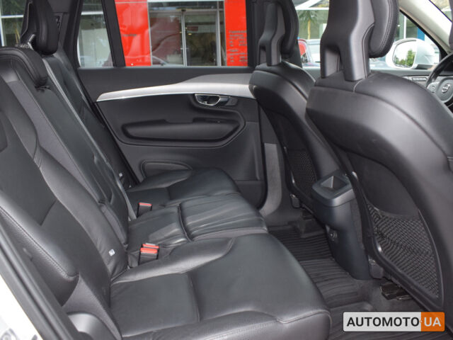 Сірий Вольво ХС90, об'ємом двигуна 2 л та пробігом 150 тис. км за 32900 $, фото 6 на Automoto.ua