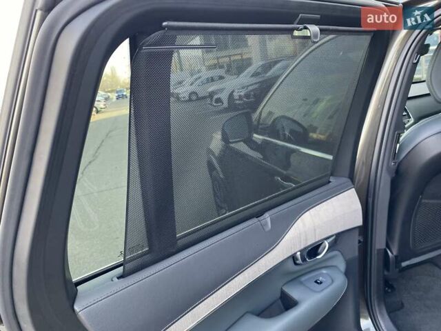 Серый Вольво ХС90, объемом двигателя 1.97 л и пробегом 121 тыс. км за 45360 $, фото 9 на Automoto.ua