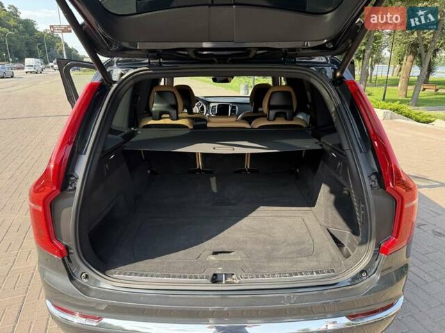 Вольво ХС90 2021 в Киеве на Automoto.ua Серый Вольво ХС90, объемом двигателя 1.97 л и пробегом 56 тыс. км за 53000 $, фото 26 на Automoto.ua