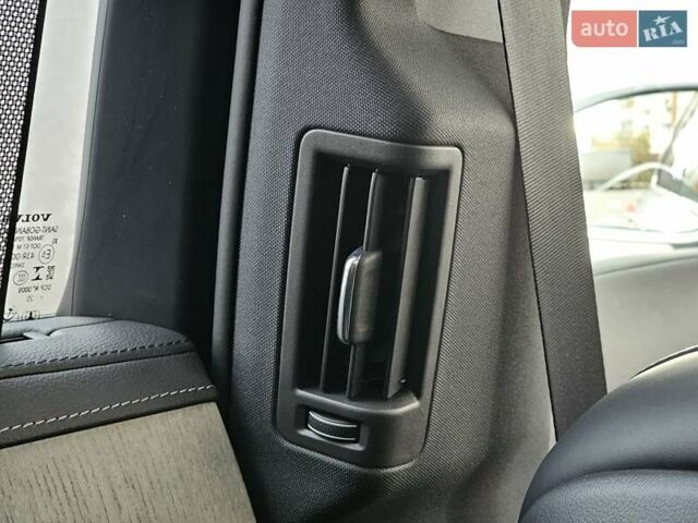 Серый Вольво ХС90, объемом двигателя 1.97 л и пробегом 100 тыс. км за 47777 $, фото 90 на Automoto.ua