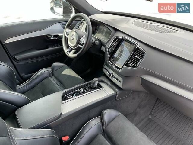 Сірий Вольво ХС90, об'ємом двигуна 1.97 л та пробігом 56 тис. км за 48800 $, фото 36 на Automoto.ua