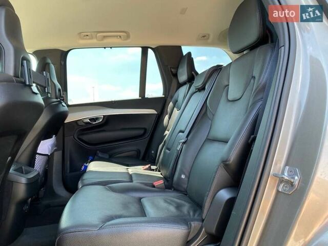 Серый Вольво ХС90, объемом двигателя 1.97 л и пробегом 75 тыс. км за 48490 $, фото 24 на Automoto.ua